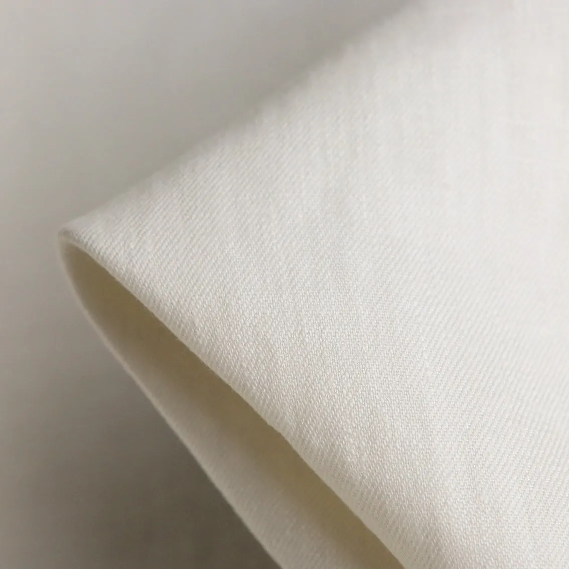 Last Chance of Mist Lino Twill